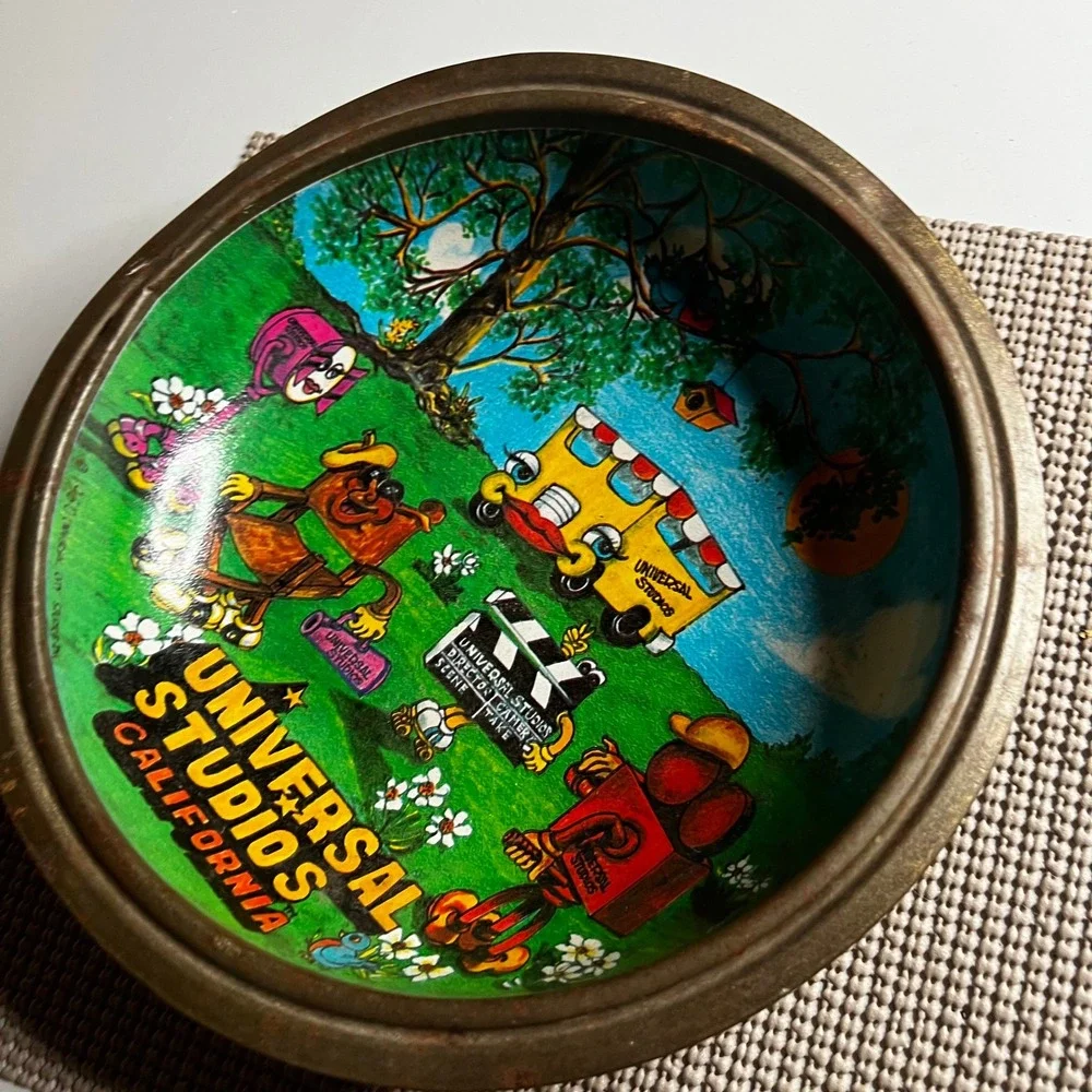 Vintage 1980 Universal Studios California Souvenir Tin Bowl Cartoon Characters